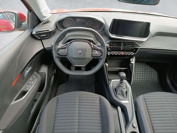 Car image 8