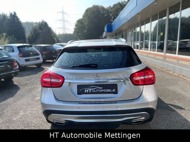 Mercedes-Benz GLA 200 CDi d 100 kW image number 3