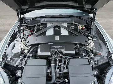 Car image 30