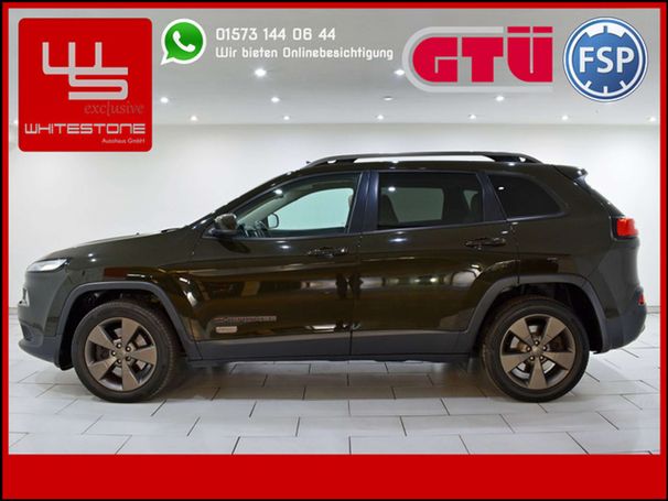 Jeep Cherokee I 147 kW image number 2