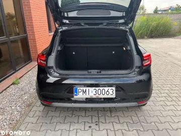 Car image 32
