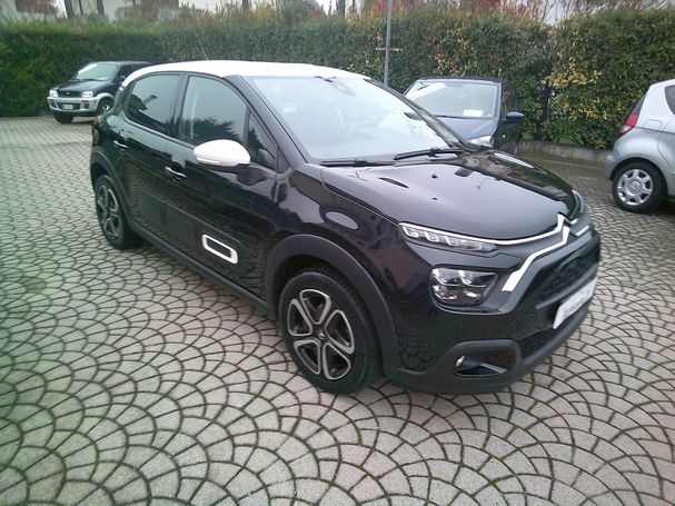 Citroen C3 Pure Tech SHINE 61 kW image number 2