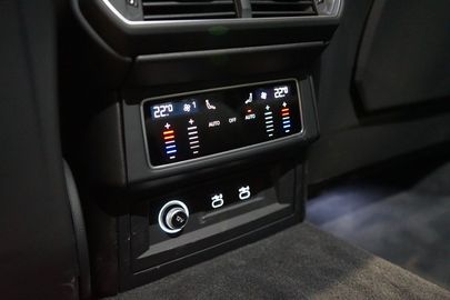 Car image 36
