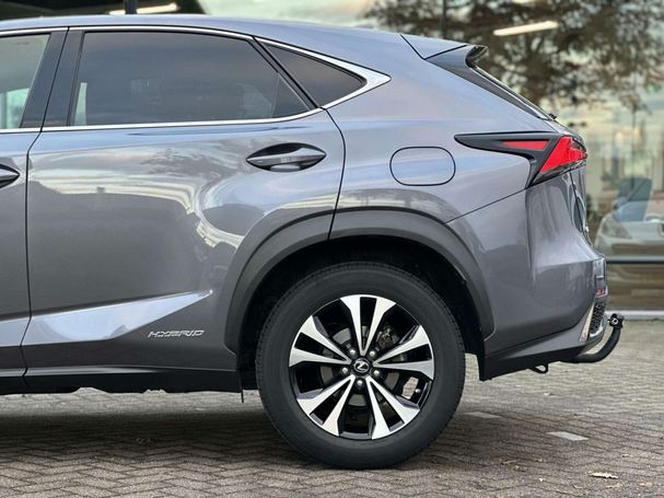 Lexus NX 300 h AWD 145 kW image number 15