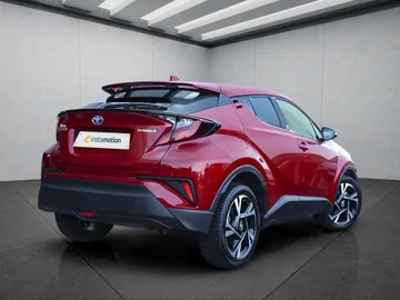Car image 2