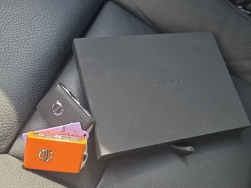 Car image 27
