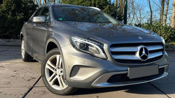 Mercedes-Benz GLA 200 115 kW image number 1