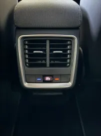 Car image 34