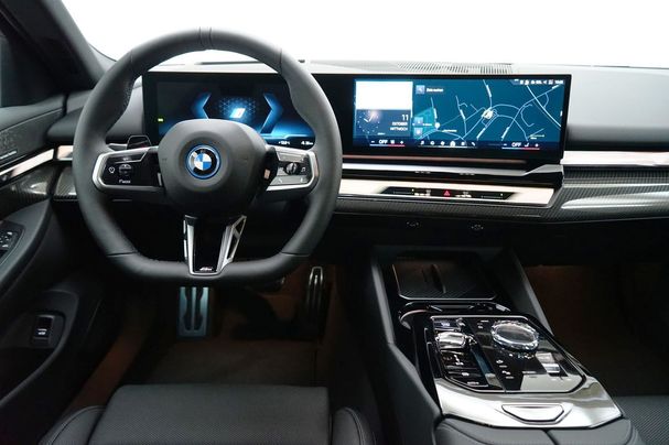 BMW i5 eDrive40 250 kW image number 13