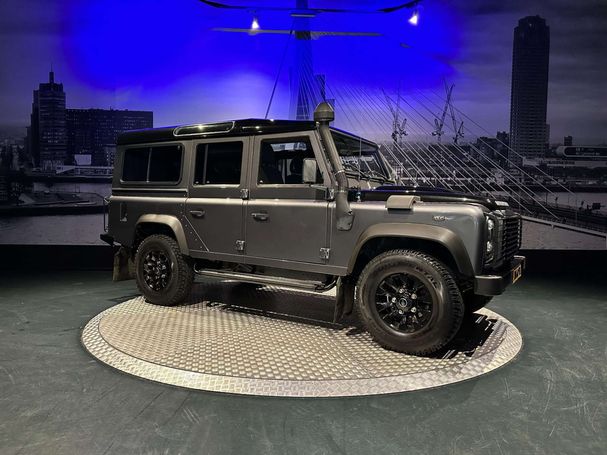 Land Rover Defender 2.4 TD X-TECH 90 kW image number 3