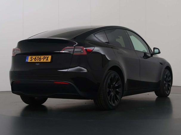 Tesla Model Y Long Range AWD 258 kW image number 3