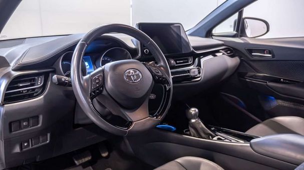 Toyota C-HR 2.0 135 kW image number 15