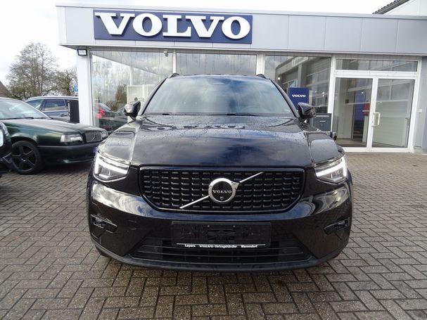 Volvo XC40 B4 Plus Dark 145 kW image number 7