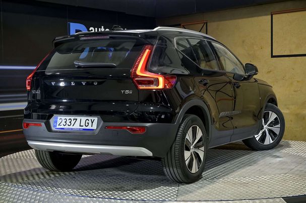 Volvo XC40 T5 132 kW image number 4