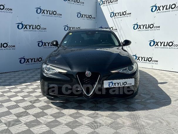 Alfa Romeo Giulia 2.2 AT8 118 kW image number 3