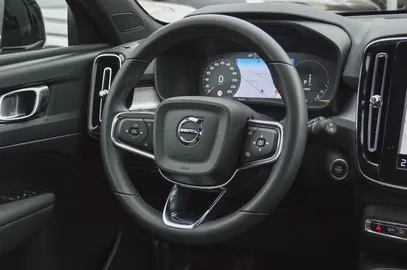 Car image 34