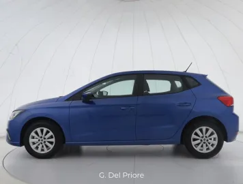 Car image 5