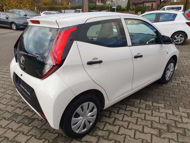 Toyota Aygo X 53 kW image number 3