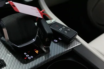 Car image 42