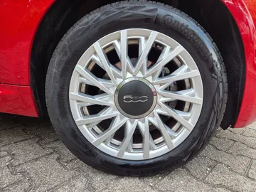 Car image 15