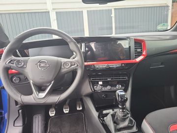 Car image 14