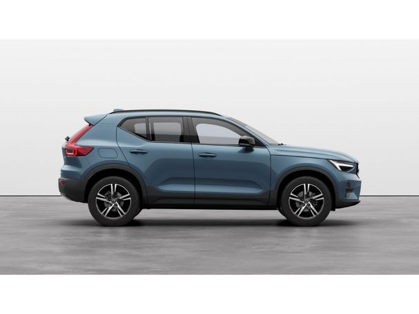 Volvo XC40 B3 Plus Dark 120 kW image number 2