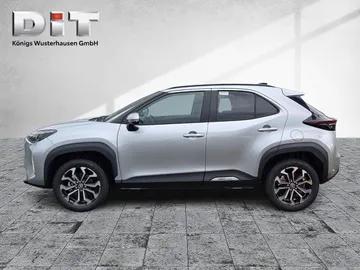 Car image 4