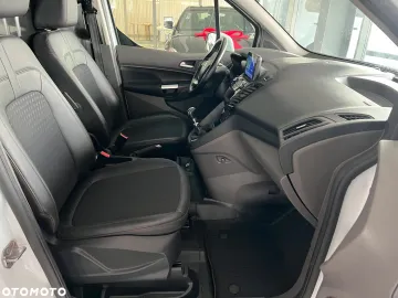 Car image 35