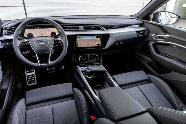 Audi Q8 50 quattro e-tron Sportback 95 kWh 250 kW image number 42