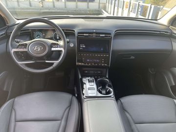 Car image 12