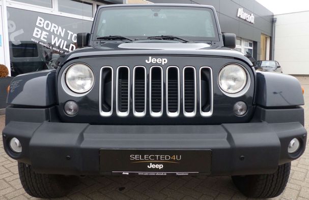 Jeep Wrangler Unlimited 147 kW image number 3