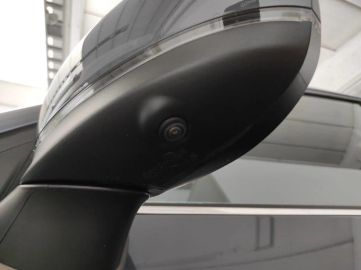Car image 38