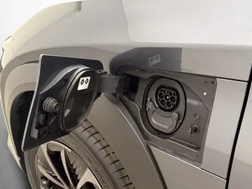 Car image 33