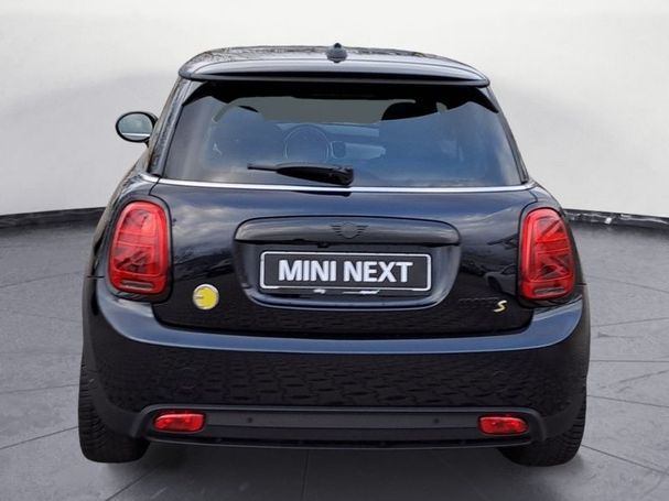 Mini Cooper SE Mini Yours Trim 135 kW image number 4