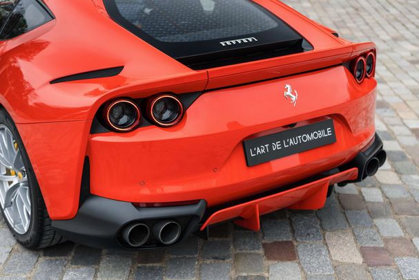 Ferrari 812 Superfast 588 kW image number 36