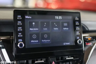 Car image 40