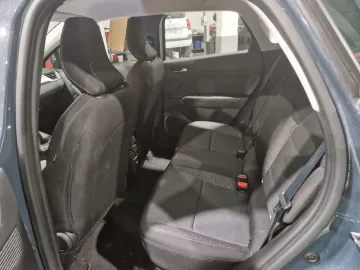 Car image 24