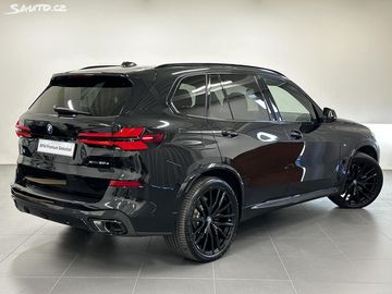 Car image 36
