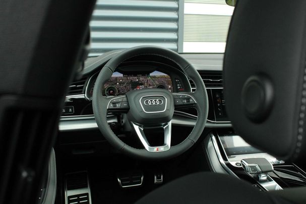 Audi Q8 55 TFSIe quattro 290 kW image number 42