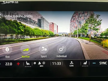 Car image 25