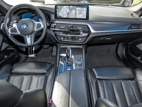 BMW 530d Touring xDrive 210 kW image number 9