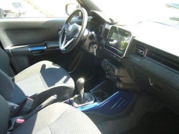 Car image 10