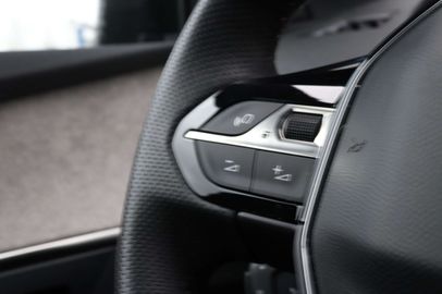 Car image 38