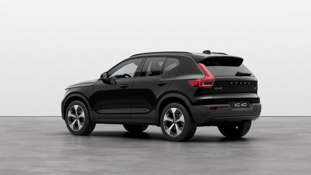 Volvo XC40 B3 Plus Dark 120 kW image number 2