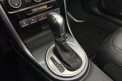 Car image 24