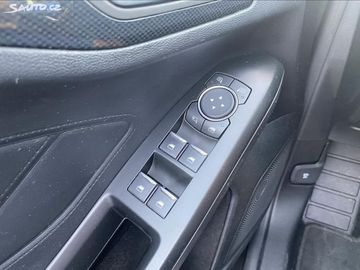 Car image 37