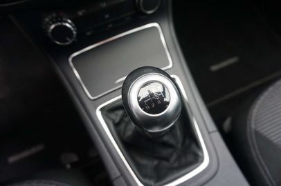 Car image 37