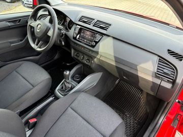 Car image 15