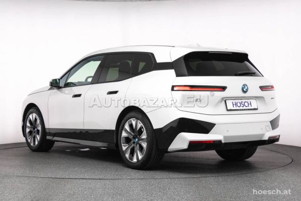 BMW iX xDrive 240 kW image number 3