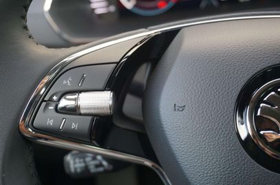 Car image 41